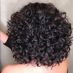 Meet your Posher, Lulu